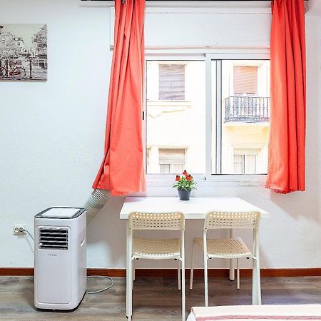 Rooms Young People Only, Soho Citycenter Malaga Exterior photo
